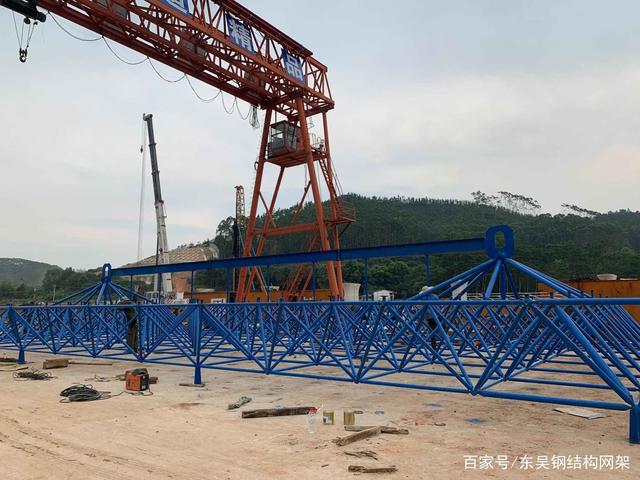 三天安裝一套梁場(chǎng)鋼筋籠吊具？鋼結(jié)構(gòu)網(wǎng)架的‘加速度’秘籍